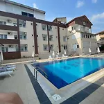 Elvin Hotell Side